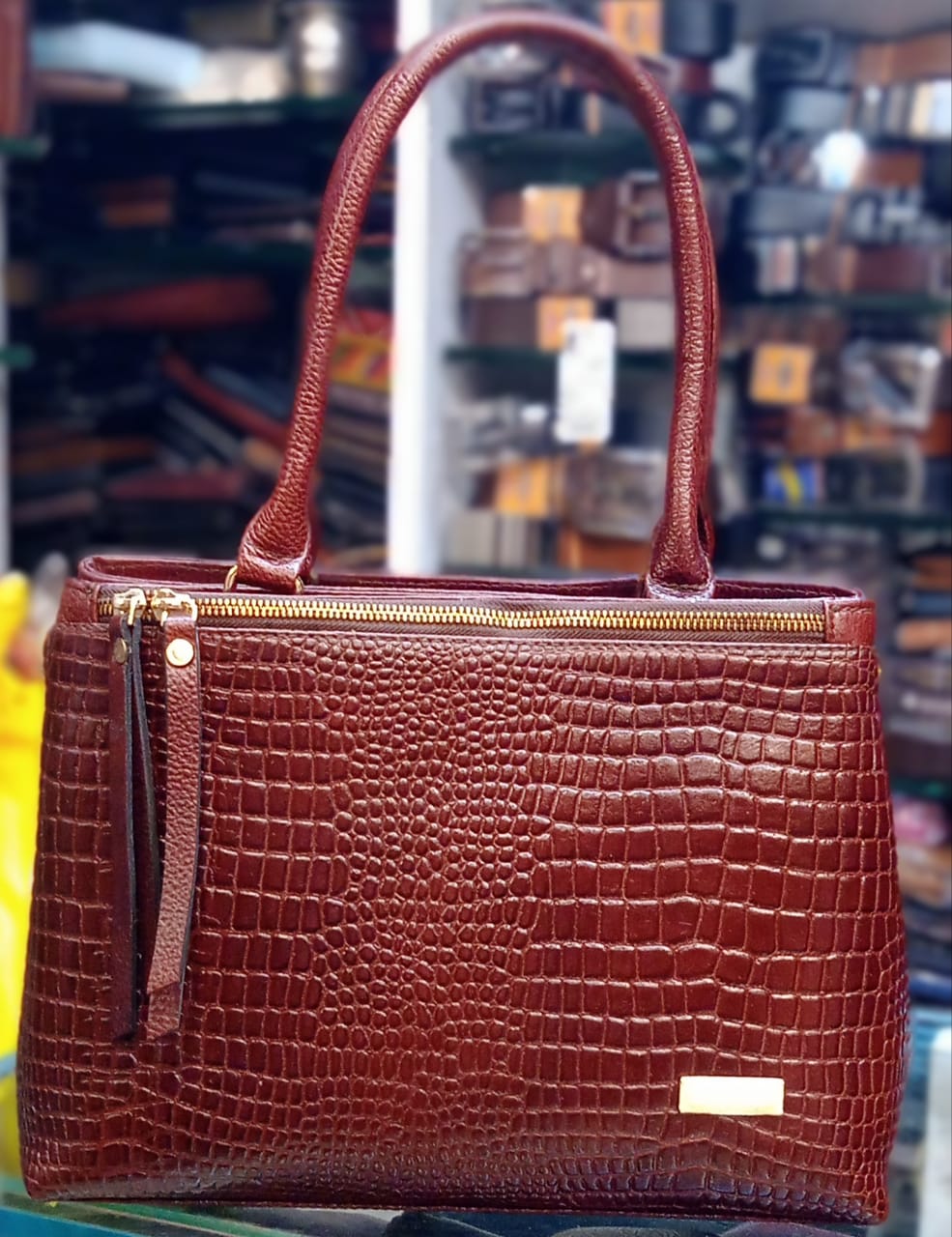 tote different angle